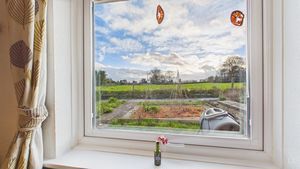 Photo 15- click for photo gallery